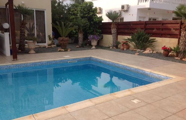 Carolyn Villa , Ayia Napa - Foto 18