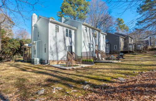 Color Pop Cottage Stylish 2BR with 2 Parking Spots - Foto 56