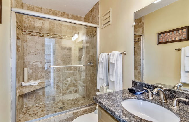 Beachfront Hideaway by Ryson Vacation Rentals - Foto 34