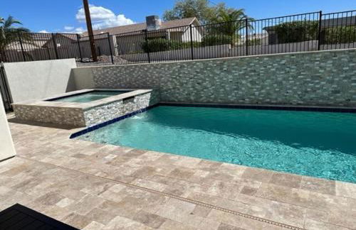 Beautiful New construction home - New Pool & Spa! - Foto 77