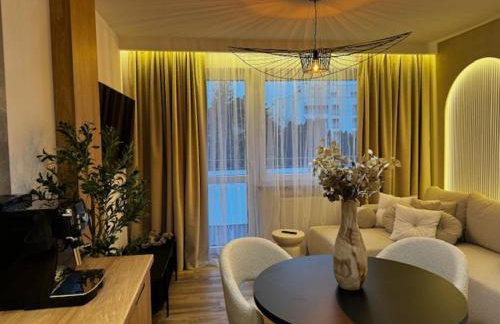Family & Business Apartments PREMIUM No1 - 1 Bedroom with Private Jacuzzi, Balcony, Parking - Photo 22