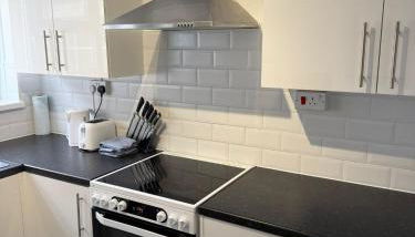 Cozy 3 Bedroom Flat near Essex Uni, WiFi and Free Parking - Foto 2