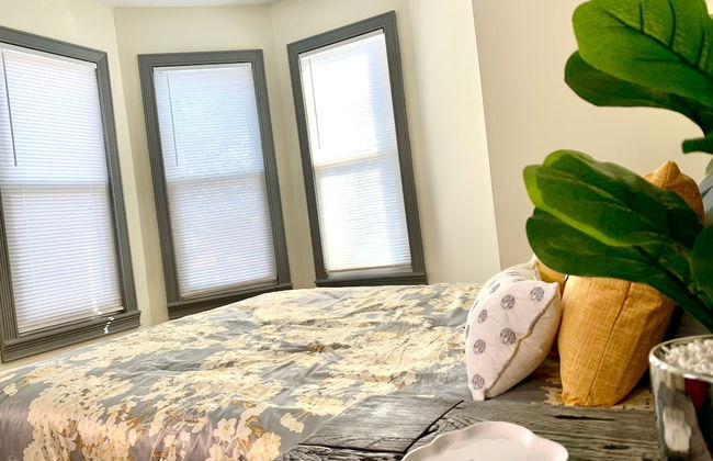 The Iron Scow - With Private Yard & Parking, Near Falls & Casino by Niagara Hospitality - Foto 7