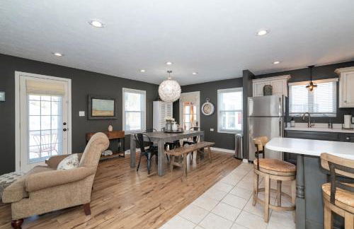 Piccolo Cottage - Great Location - Walking distance to Douglas Beach! - Foto 3