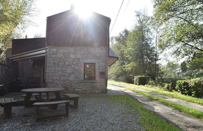 Cottage With Bubble Bath - Photo 20