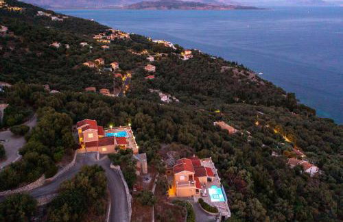 Elena Costa - Photo 41