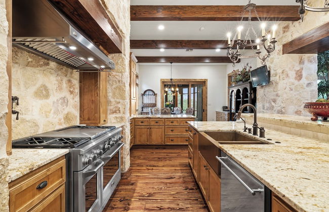 Private Ranch - Pool, Ping Pong, Yoga, Weddings, Games - Photo 22