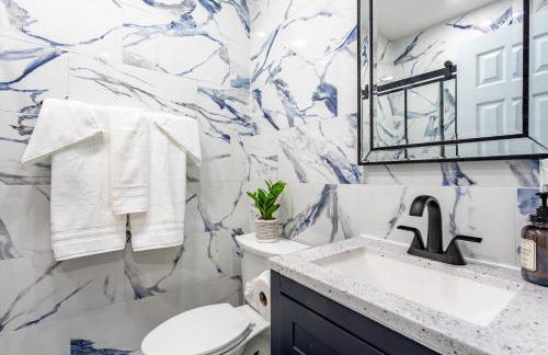 Comfort Meets Style 3BR Plus Parking - Foto 24