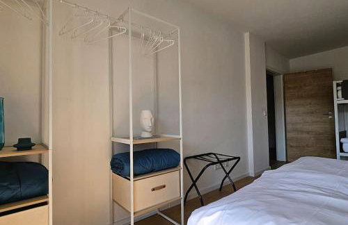 CASA8070 - Exklusive große Maisonette-Wohnung 91 qm für Familien, Gruppen, Geschäftsreisende, inklusive Parkplatz, WLAN, Kaffee und Tee, voll ausgestattet für 1 bis 9 Personen, zentrumsnah an der Autobahn A9 Ingolstadt-Süd - Photo 77