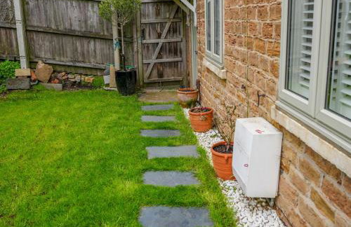 Amazing Guest Cottage in Nottingham with Parking! - Pass the Keys - Foto 39