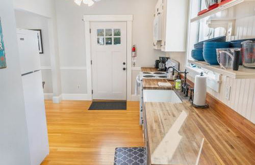 Updated 1900s Home with Fire Pit - Pet Friendly - Foto 18