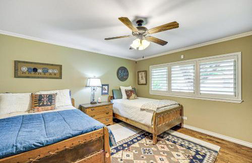 Del Rio Home with Large Yard, BBQ and Fireplace! - Foto 24