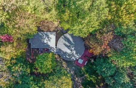 Cabin w hot tub & fire pit at The Woods Resort - Foto 31