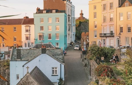 Captivating 4-bed House in West Wales - Photo 12