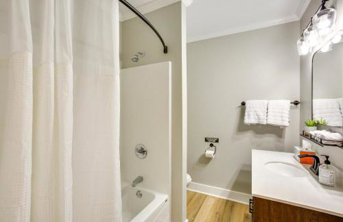 Hot Tub and Fire Pit Suttons Bay Home Near Wineries - Foto 14