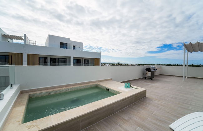 4 Bedroom Beach Penthouse w Private Rooftop - Foto 78