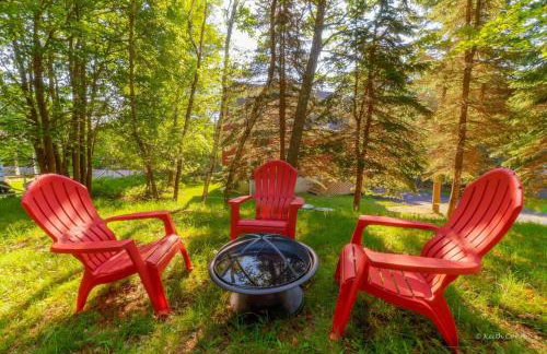 Beautiful Chalet with Hot Tub & Sauna in Poconos - Foto 8