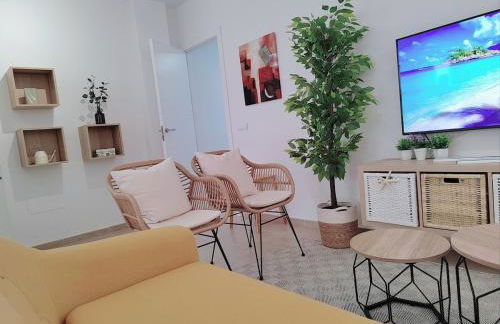 LID GARRUCHA - 4 min Playa Las Marinas - 1 min Paseo Malecón - Wi-Fi y Garaje - Foto 22