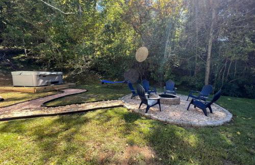 Riverside Relaxer w/Hot Tub+Fire Pit +Wifi & view - Foto 65