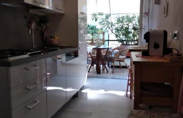 La Casetta - Near the sea & free parking - Foto 18