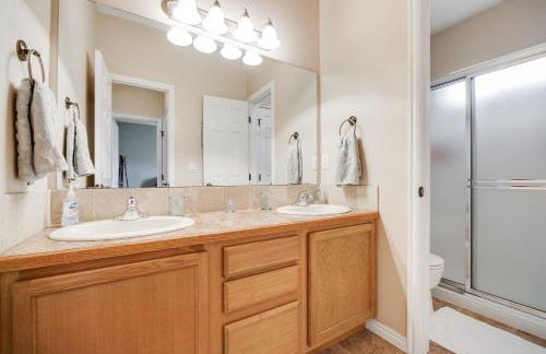 Near Tamarack AC Kitchen TV Washer Dryer - Foto 17