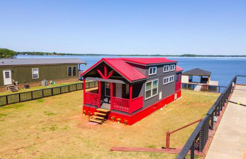 Lakefront Cottage with Hot Tub & Sunset Views - Foto 31