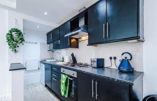 Luxury 1 bedrooom house, sleeps 4, free parking - Foto 20