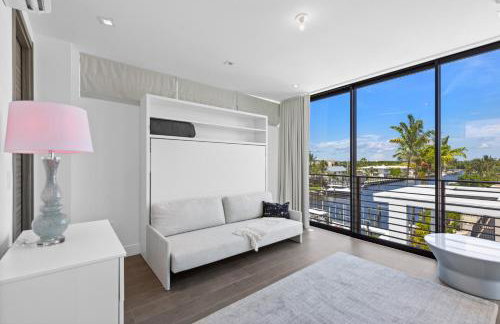 Three Story Waterfront Villa with Basketball and Mini Golf - Foto 43
