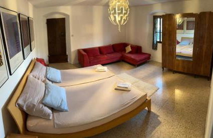 The Heritage Home - Photo 3