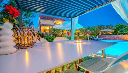 Villa Luka - Photo 2