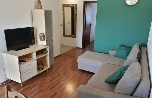 Lovely 2-bedroom Apartment in Poljica - Photo 10