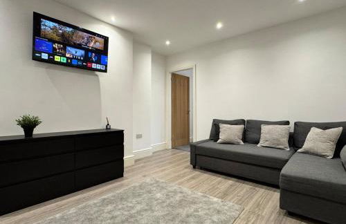 3BD Modern Home with Free Private Parking - Foto 7