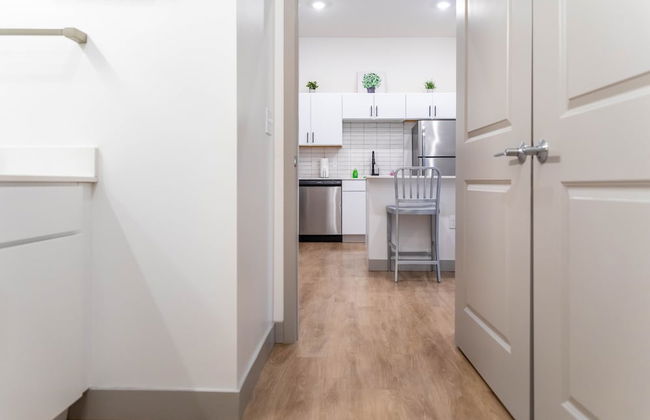 Brand New Suite in Kansas City - Photo 22