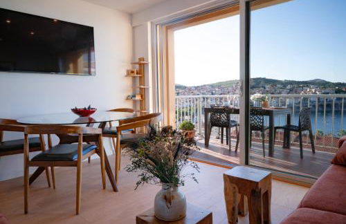 Vue Panoramique Exceptionnelle Mer, Montagne et Village l T2 Luxueux - Foto 7