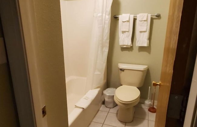 Lazy Dayz Resort - Photo 57