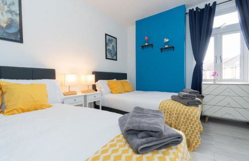 Open Mind Property - 4BR, 17 Guests & Free Parking - Foto 26