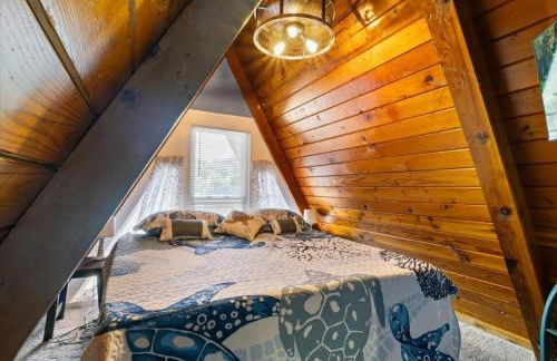 Pet Friendly A Frame w/ Private Dock & Great Lake Views - Foto 22