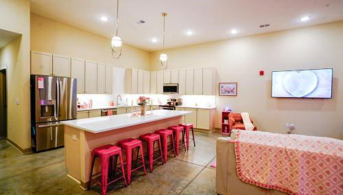 Rose Quartz Suite - NEW 2 bdrm 2 bath - Foto 5