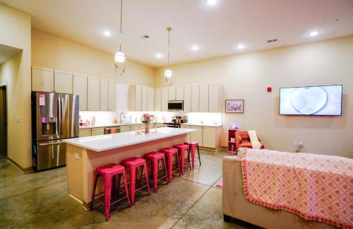 Rose Quartz Suite - NEW 2 bdrm 2 bath - Foto 5