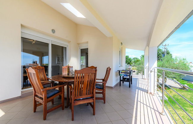 Villa Elisa With View - Foto 26