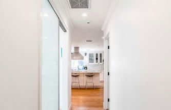 Spacious 4BR Games Workspace Outdoor Fun - Foto 18