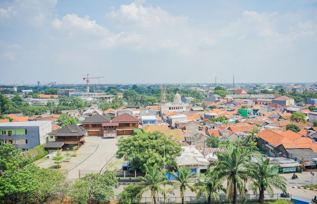 Cozy Studio Apartment at Tamansari Skylounge near Soetta Airport - Foto 9