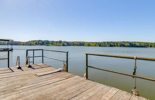 Screened Porch! Lakefront Gem in Boyds Branch Bay - Foto 27