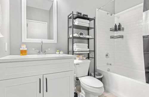 Modern DT Stay, King Bed, Parking Available - Foto 4