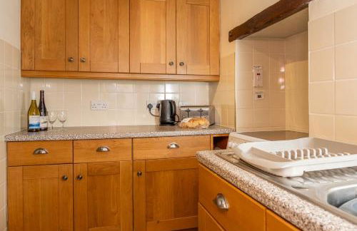 Watermouth Castle, South Court Apartment - Foto 12