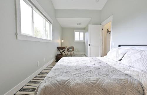 Modern Upstairs Loft - Newly Renovated! - Foto 16