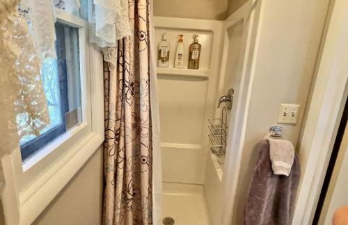 Historic McDowell House Antique Charm by Hospital - Foto 19