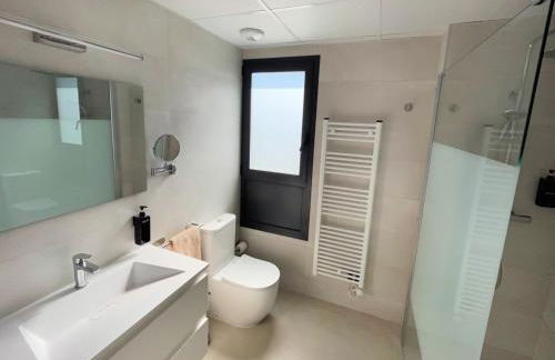 Apartamento de 3 dormitorios, piscina y parking - Photo 13