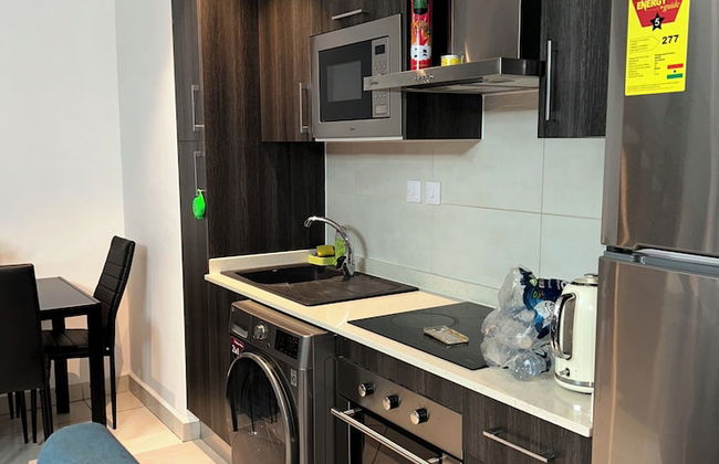 Embassy Gardens Apartment - Photo 49