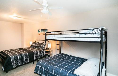 Cozy home for families with game room & playground - Foto 17